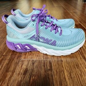 Hoka Arahi 2, Size 8